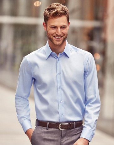 Bügelfreies tailliertes Hemd LA