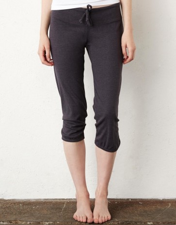 Women`s Capri Scrunch Pant